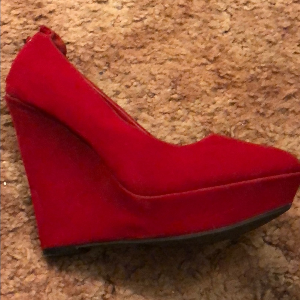 Wedges - Picture 2 of 5